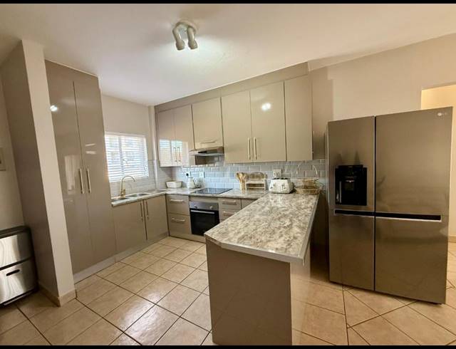 2 BEDROOM APARTMENT FOR SALE IN PARAMOUNT ESTATE